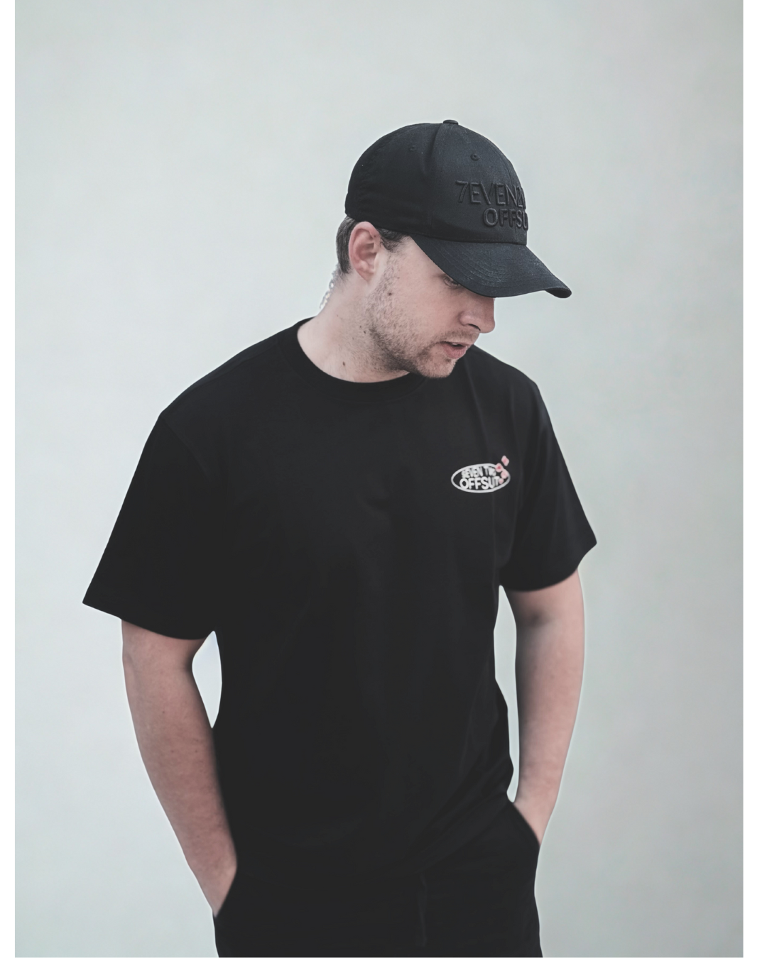 7even 2wo Offsuit™ - Four Suits Black T-Shirt